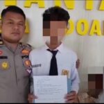 Ketahuan Curi Ponsel di Surabaya, Maling Ditangkap Massa, Seorang Ibu sampai Kesal Bukan Main
