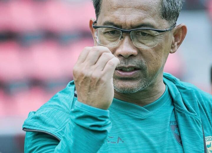 Pelatih Persebaya Aji Santoso marah pasca pertandingan Persebaya Surabaya vs Persik Kediri (istimewa/ Persebaya)