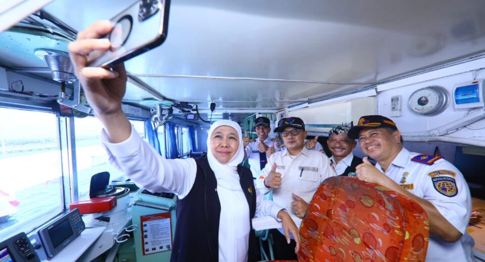 Gubernur Khofifah peringati Hari Dermaga Nasional (istimewa/ surabayakabarmetro.com)