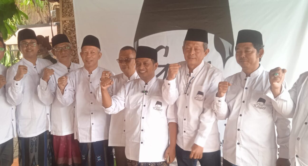 Gus Kampung dukung Ganjar Pranowo di Pilpres 2024, dan panggil Ganjar sebagai Gus Ganjar (istimewa/ surabayakabarmetro.com)