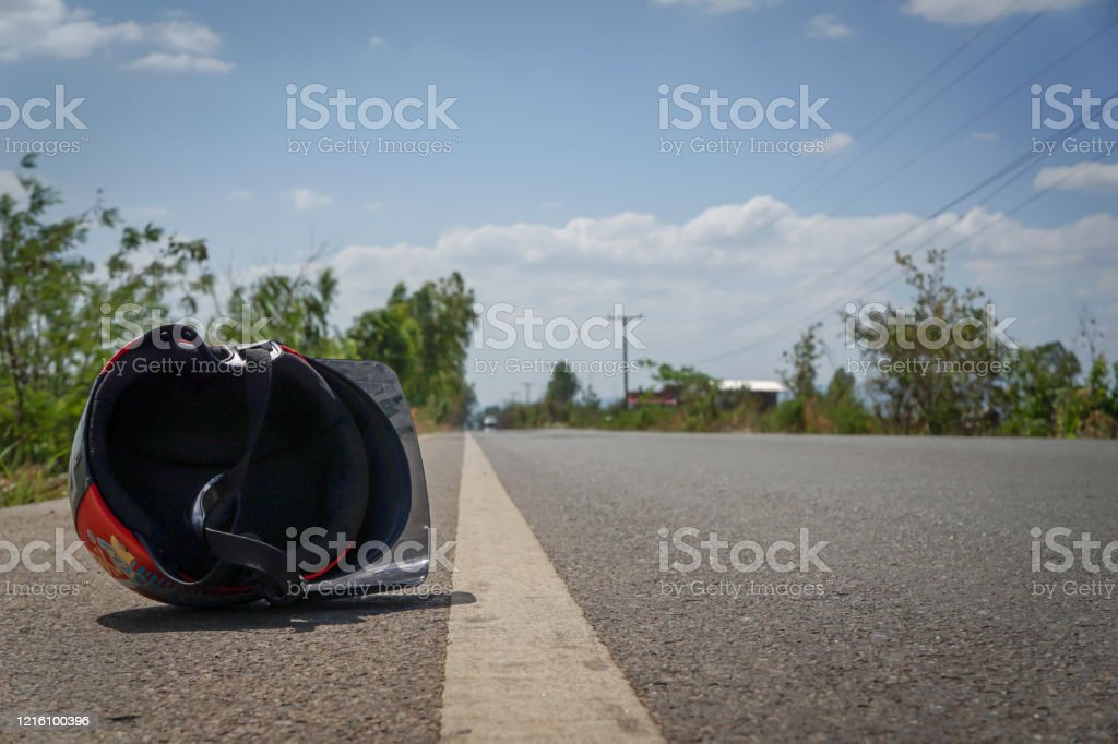 Iustrasi kecelakaan motor di Tambak Osowilangun, Surabaya (istock)