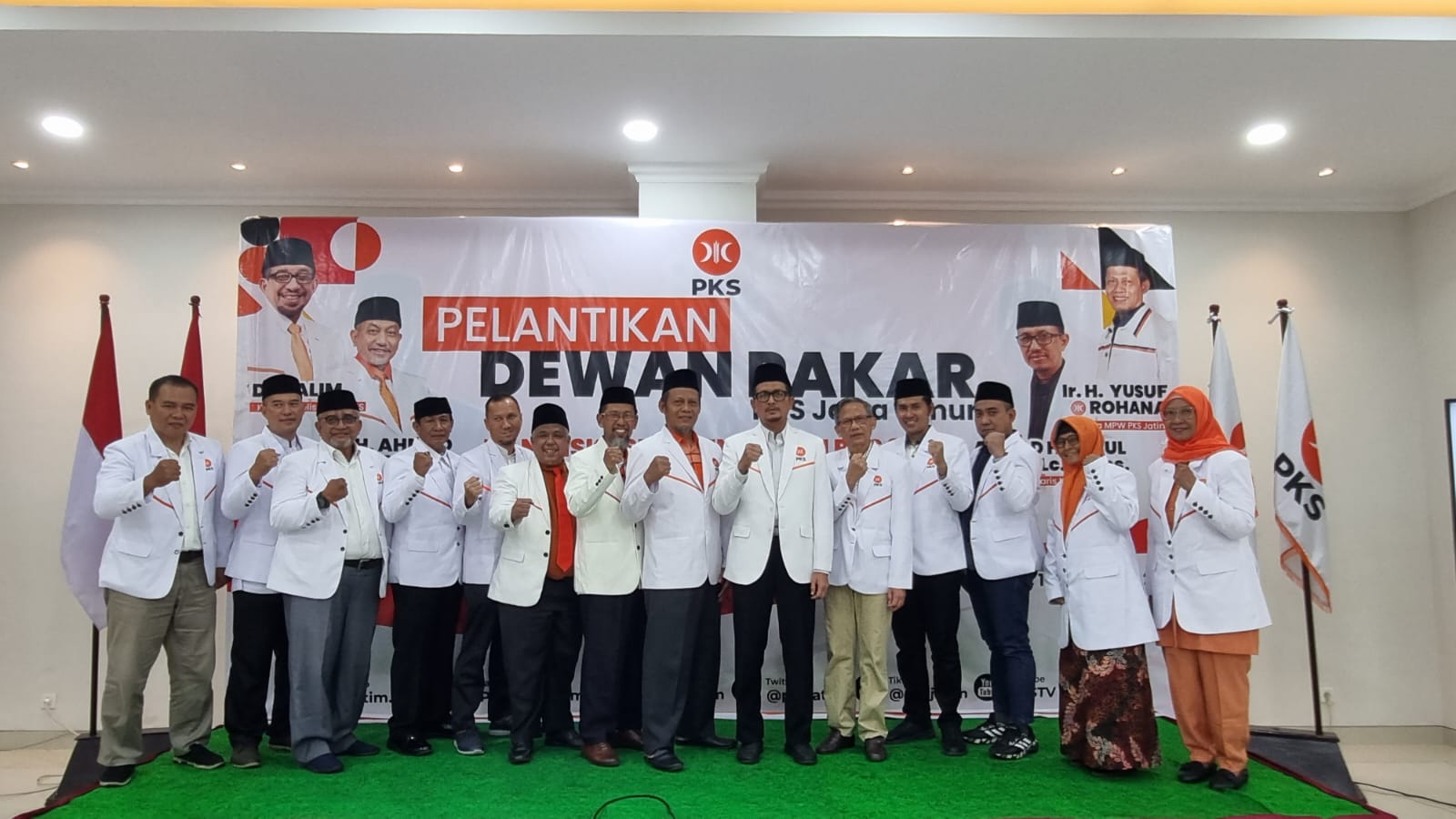 PKS Jatim Lantik 13 Tokoh Jadi Dewan Pakar (istimewa/ surabayakabarmetro.com)