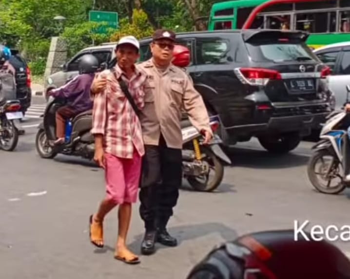 Inilah Tampang Jukir Nakal yang Bikin Susah Pengunjung Kebun Binatang Surabaya, Patok Tarif Gak Ngotak (istimewa/ surabayakabarmetro.id)