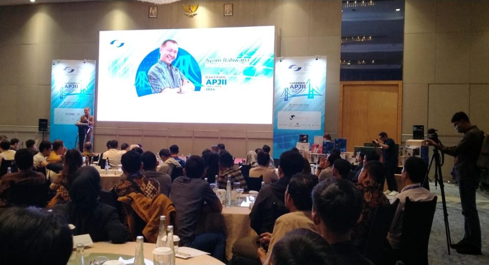 Pelaksanaan Rakerwil APJII Jawa Timur 2024 yang dihadiri anggota APJII dari berbagai wilayah (istimewa/ surabayakabarmetro.id)