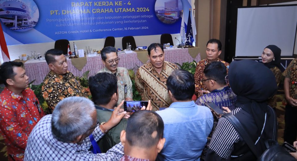 Peningkatan Kepuasan Pelanggan Jadi Fokus Gressmall dan Aston Gresik Pada Tahun 2024 (istimewa/ surabayakabarmetro.id)