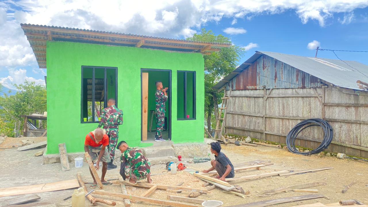 Cara Satgas Pamtas RI-RDTL Pos Nananoe Peringati HUT Ke-59 Yonif 742/SWY, Warga sampai Terharu (istimewa/ surabayakabarmetro.id)