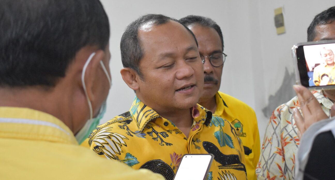 Sarmuji Ketua Partai Golkar Jatim (istimewa/ surabayakabarmetro.id)