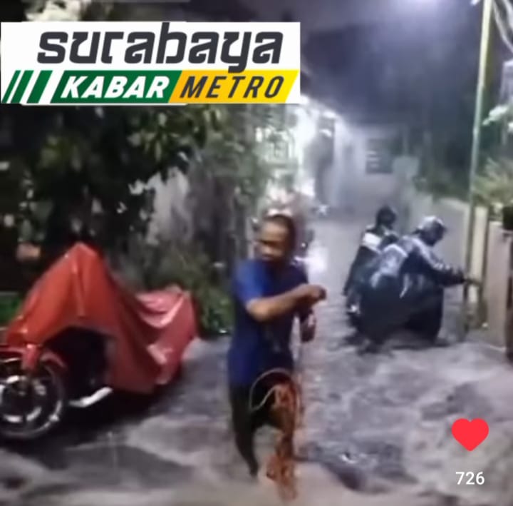 Diguyur Hujan Deras, Sejumlah Kawasan di Surabaya Dilanda Banjir (istimewa/ surabayakabarmetro.id)