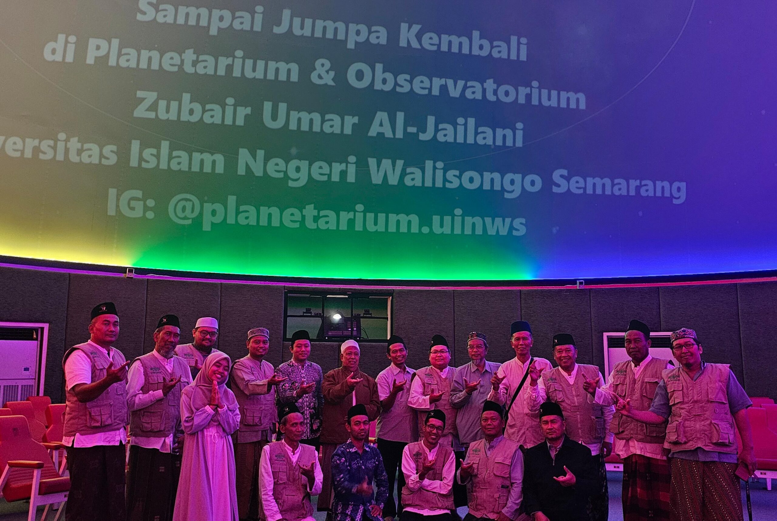 Cara LFNU Gresik Perdalam Ilmu Astrofiqih, Kunjungi Planetarium KH Zubair Umar Al Jailani UIN Walisongo Semarang (istimewa/ surabayakabarmetro.id)