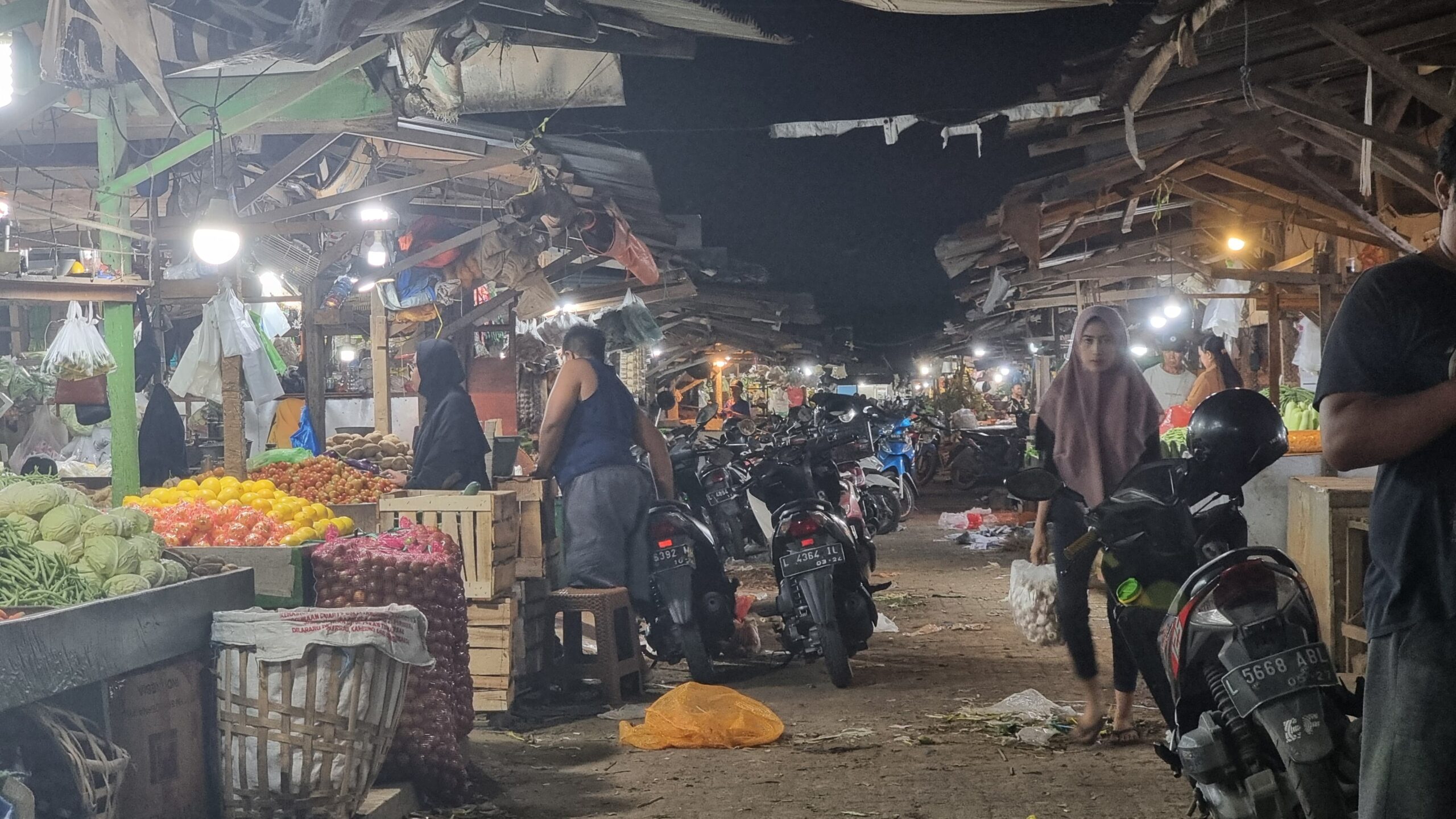 Mendengar Keresahan Pedagang Pasar Mangga Dua Surabaya: Sekarang Sepi Semua (istimewa/ surabayakabarmetro.id)