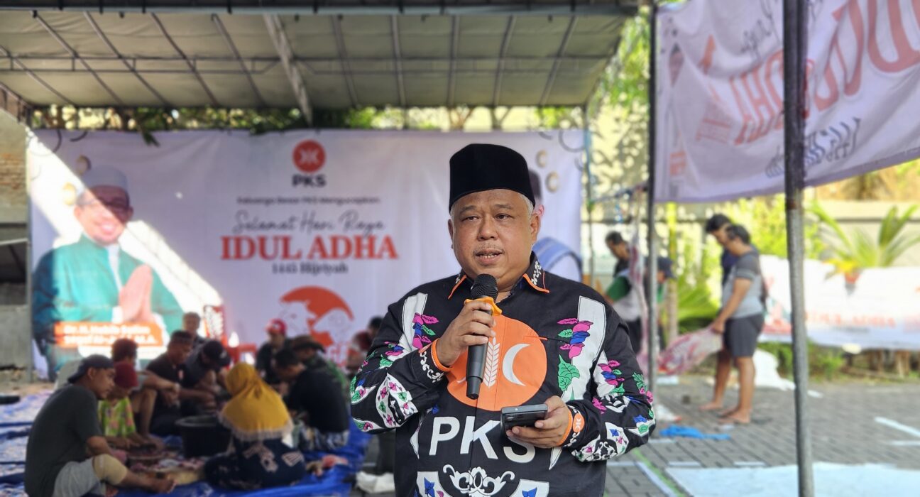 Cara PKS Jatim Peringati Idul Adha 2024, Bagikan 200 Ribu Paket Daging (istimewa/ surabayakabarmetro.id)