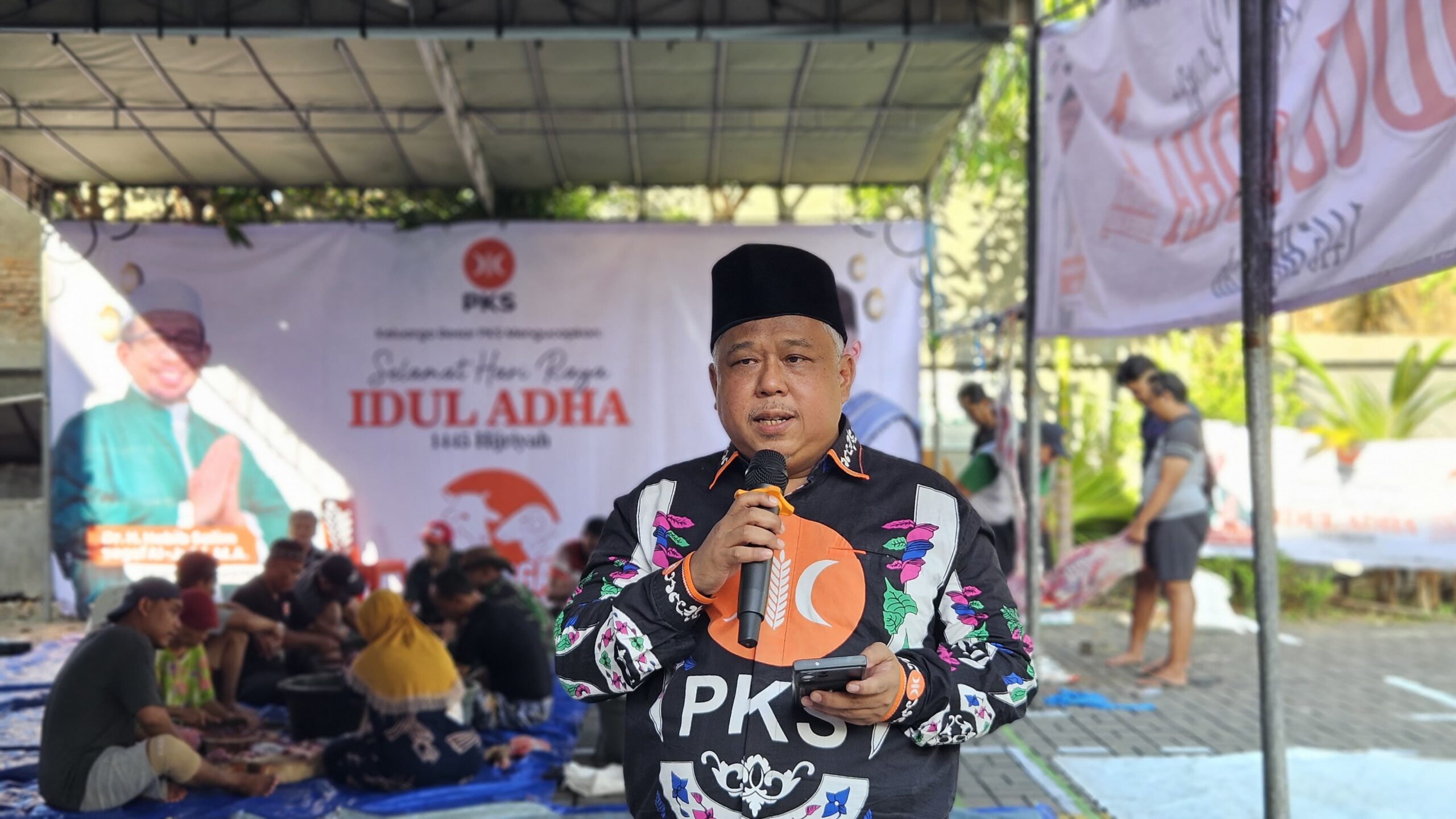 Cara PKS Jatim Peringati Idul Adha 2024, Bagikan 200 Ribu Paket Daging (istimewa/ surabayakabarmetro.id)