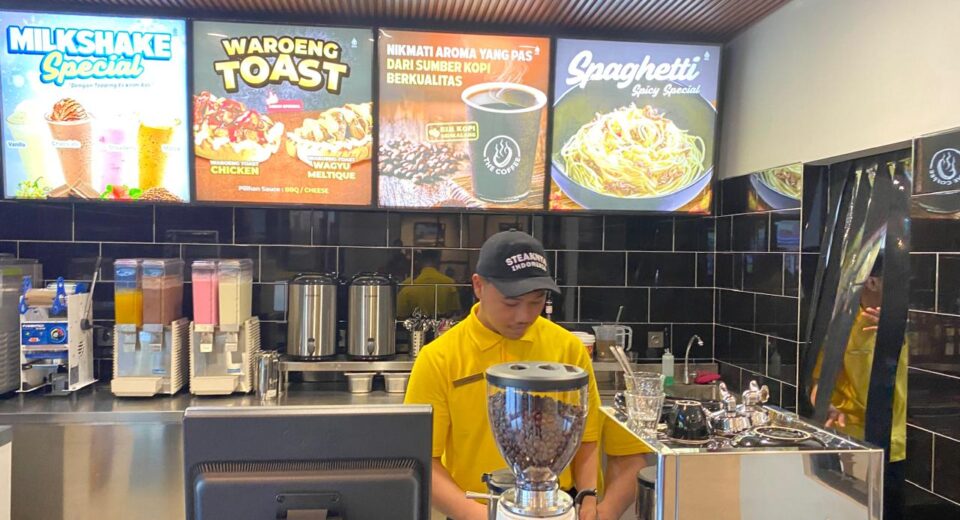 Buka Cabang Keduanya di Surabaya, Waroeng Steak and Shake Hdirkan Nasi Pada Menu Steak (istimewa/ surabayakabarmetro.id)