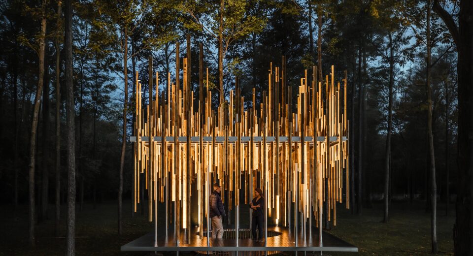 Bengkel Seni Putra Guru Besar UI Rhenald Kasali Panen Pujian dari Para Duta Besar Uni Eropa (istimewa/ surabayakabarmetro.id)