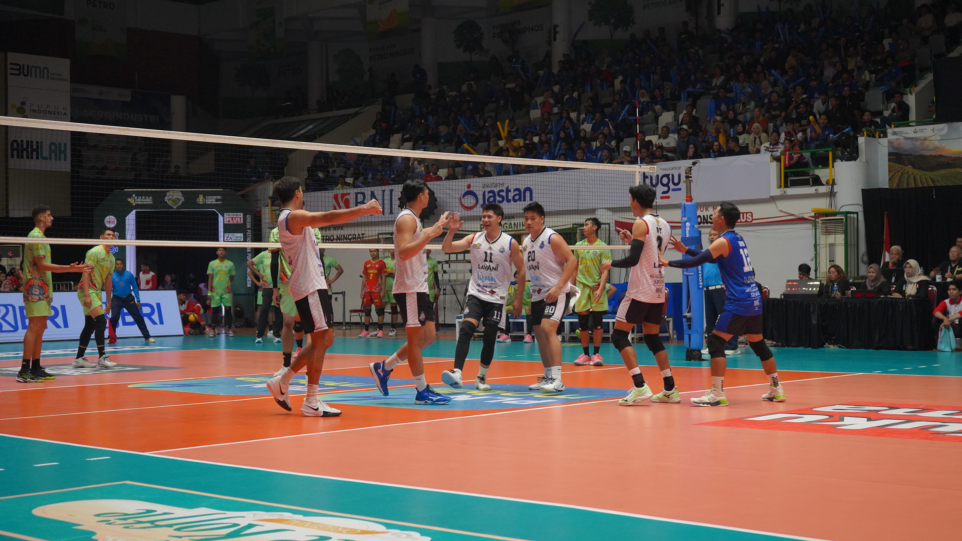 LavAni Torehkan Kemenangan Meyakinkan saat Lawan Samator di GOR Tri Dharma Gresik (istimewa/ surabayakabarmetro.id)