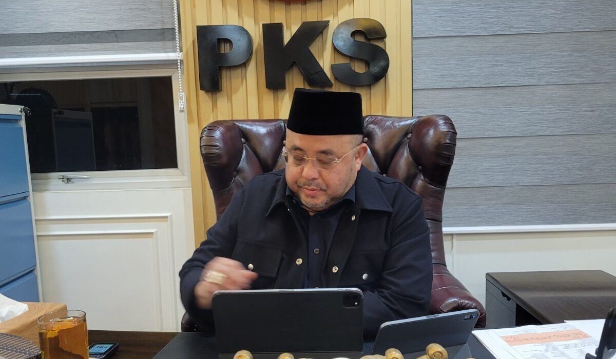 Sambut Ramadan, Sekjend PKS Minta Kader Bagikan Takjil dan Sahur Bergizi Gratis (istimewa/ surabayakabarmetro.id)