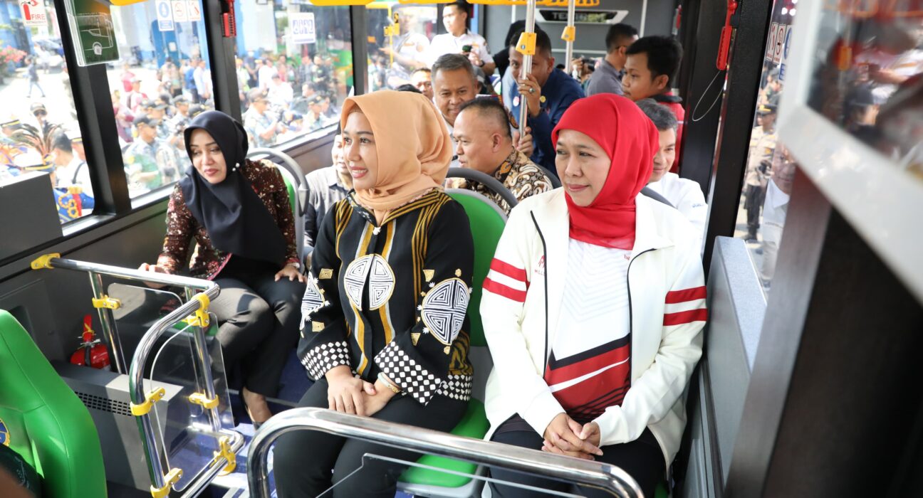 Horee, Gubernur Khofifah Akhirnya Gratiskan Layanan Bus Trans Jatim Berlaku di Semua Koridor (istimewa/ surabayakabarmetro.id)