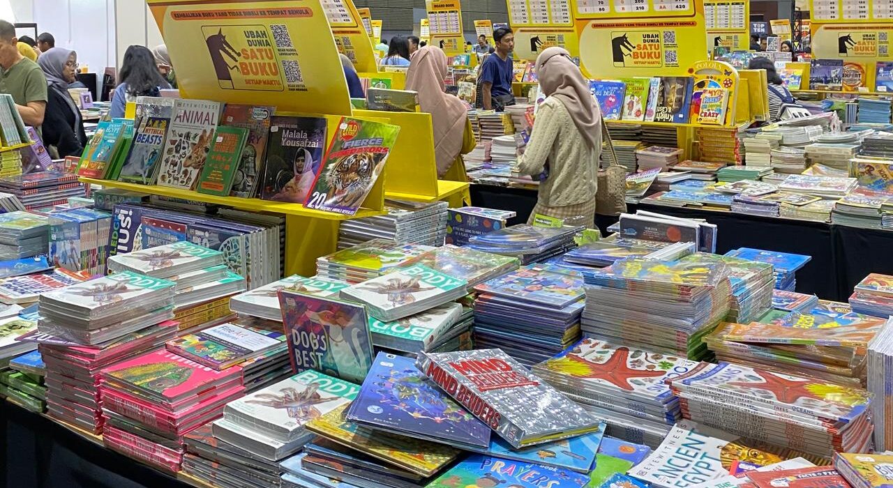 BBW Books Perdana di Tahun 2025 Digelar di Surabaya, Jadi Surganya Para Pecinta Buku (surabayakabarmetro.id)