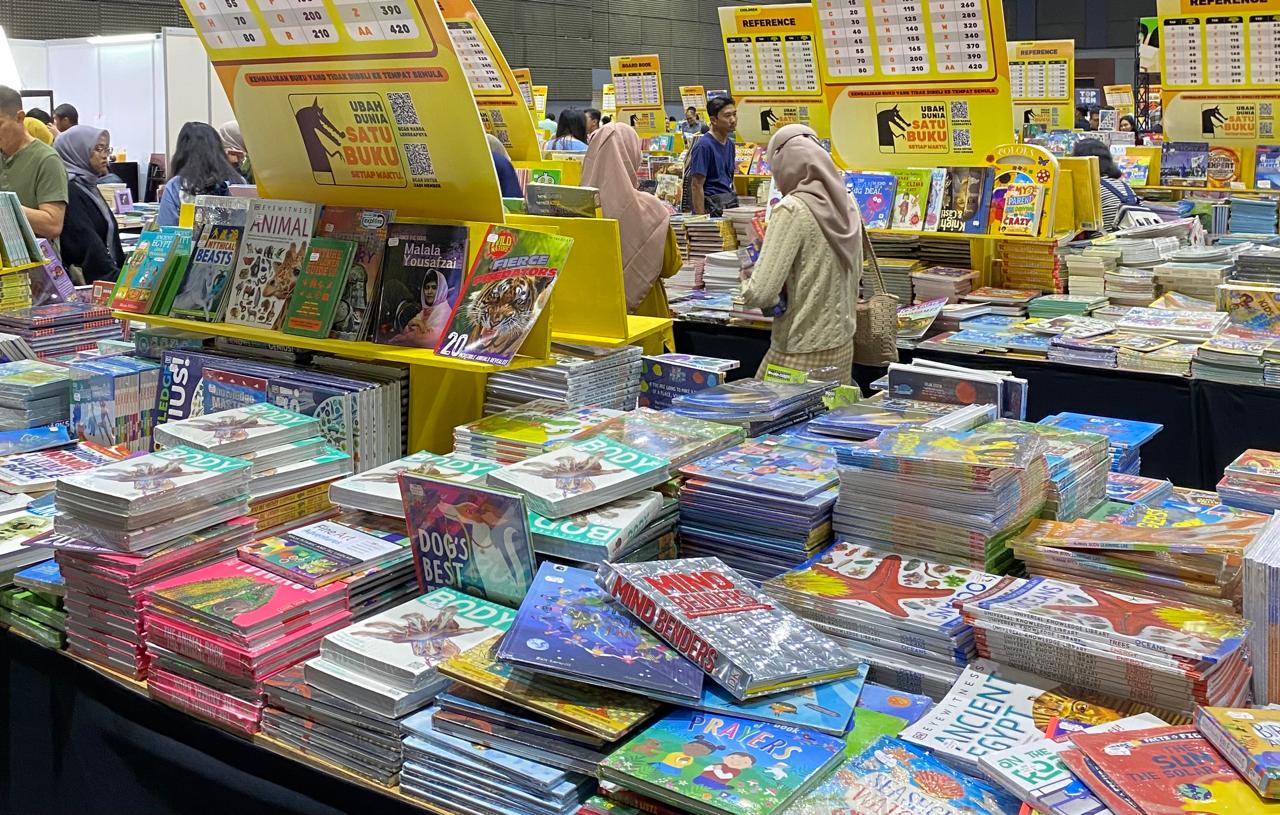BBW Books Perdana di Tahun 2025 Digelar di Surabaya, Jadi Surganya Para Pecinta Buku (surabayakabarmetro.id)