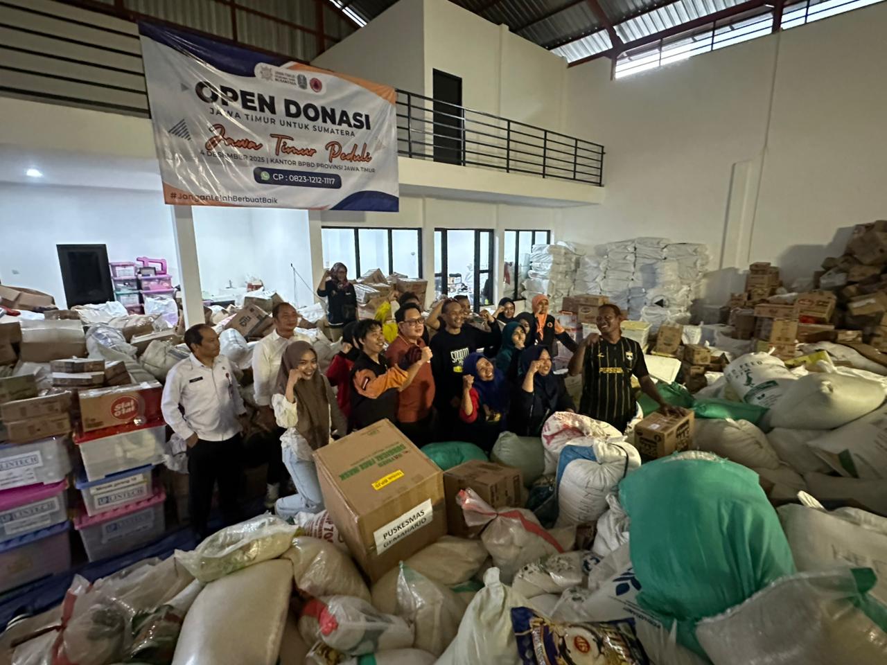 BPBD Kirim 140 Ton Bantuan dari Warga dan Pemprov Jatim untuk Korban Bencana di Sumatera (istimewa/ surabayakabarmetro.id)