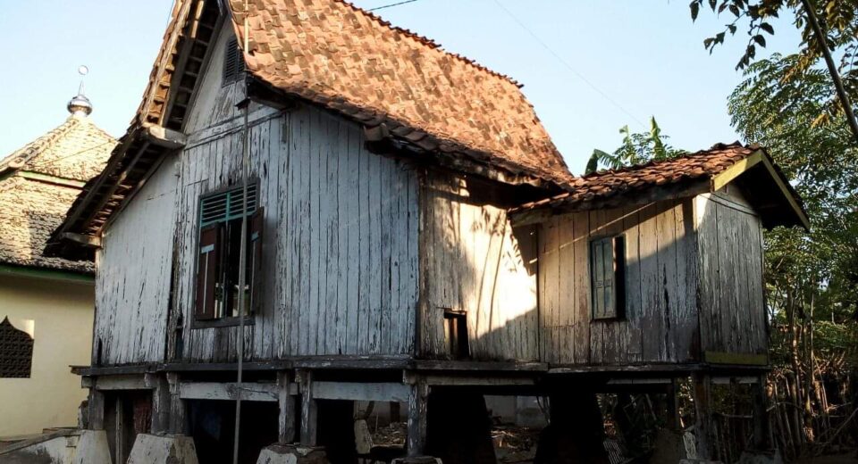 Berdiri Sejak Tahun 1825, Masjid Tua Kayuputih Situbondo Jadi Saksi Dakwah Islam di Tapal Kuda (istimewa/ surabayakabarmetro.id)