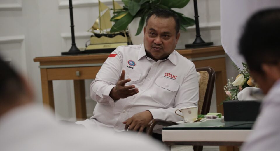 Kasus Bocah 10 Tahun Tak Bisa Beli Pena dan Buku di Ngada Jadi Sorotan Tokoh Pemuda NTT: Tragedi Kemanusiaan (istimewa/ surabayakabarmetro.id)