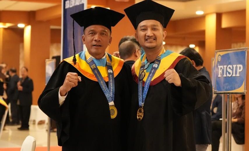 Tom Liwafa Jalani Wisuda Doktor di UNAIR, Tema Disertasinya Tak Sembarangan (istimewa/ surabayakabarmetro.id)