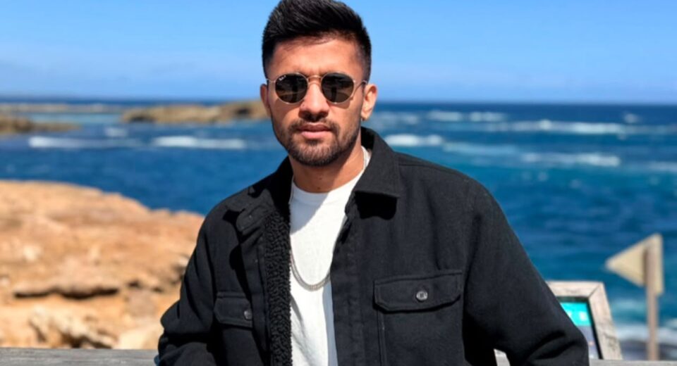 Influencer Asal Australia Hirdaya Sharma Siap Hadirkan Harmoni Lagu Hindu di Bali (istimewa/ surabayakabarmetro.id)