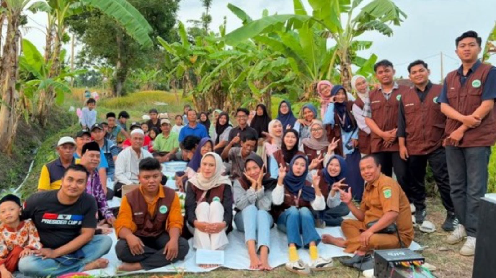 Desa Sebani, Dusun Jedug, akan menjadi saksi sejarah dengan peresmian Teknologi Tepat Guna (TTG) yang dilaksanakan oleh mahasiswa KKN (Kuliah Kerja Nyata) Universitas Muhammadiyah Surabaya, Kelompok 25 (istimewa/ surabayakabarmetro.id)