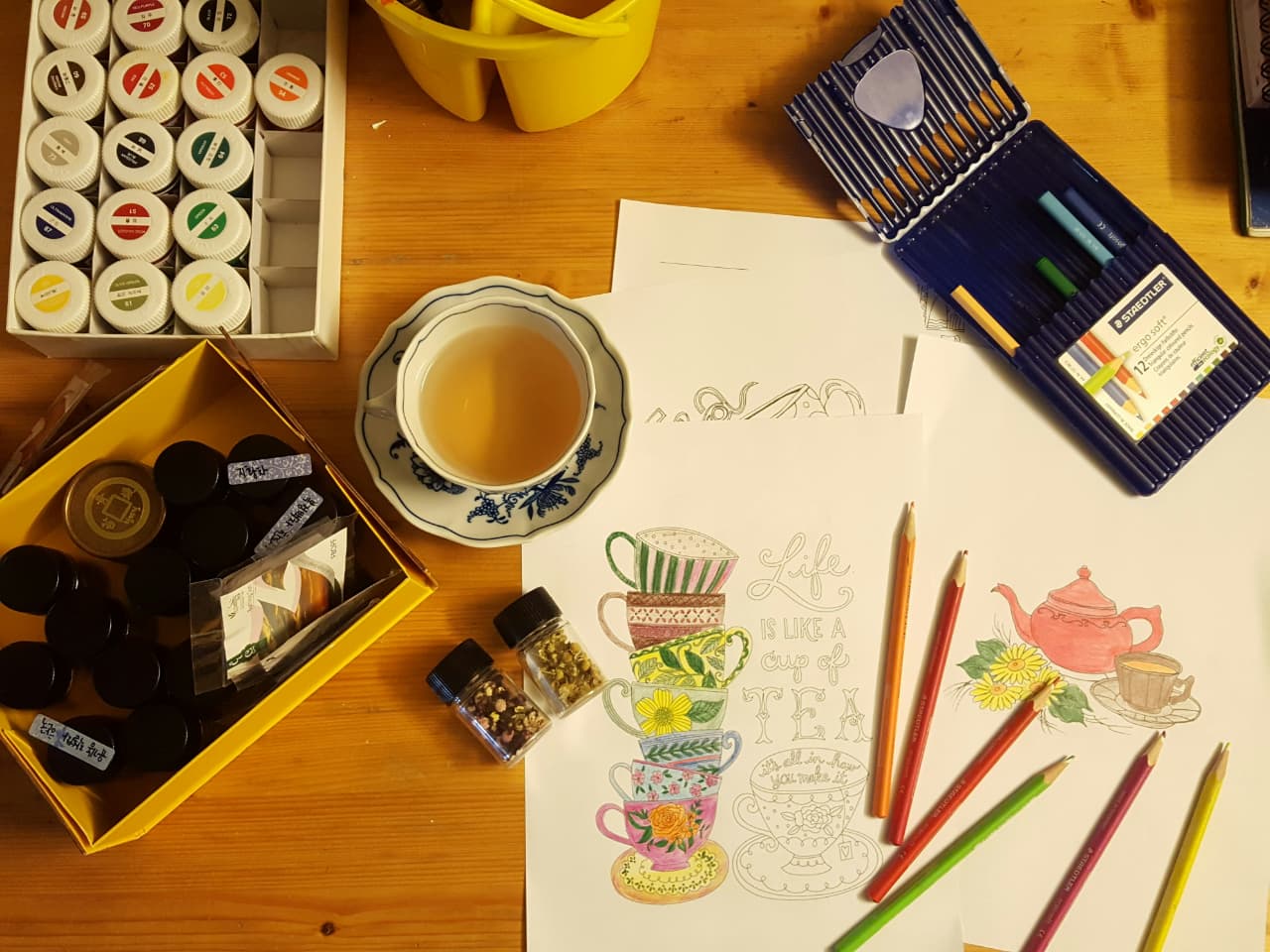 Sederet Kebiasaan Gen Z di Era Digital: Fashion, Wellness, hingga Sering Bawa Tumbler (istimewa/ unsplash)