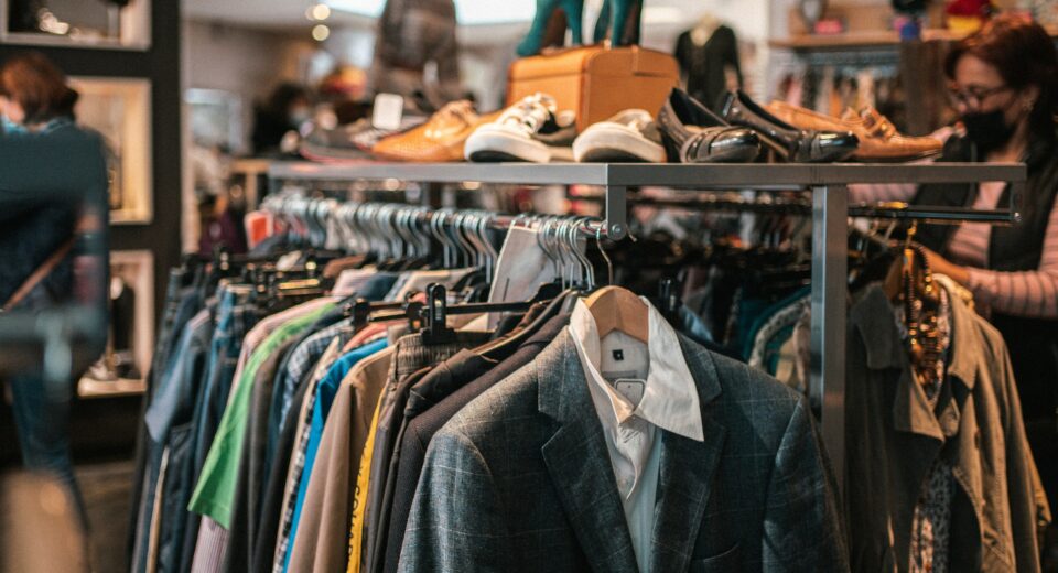 Ilustrasi thrifting (unsplash)