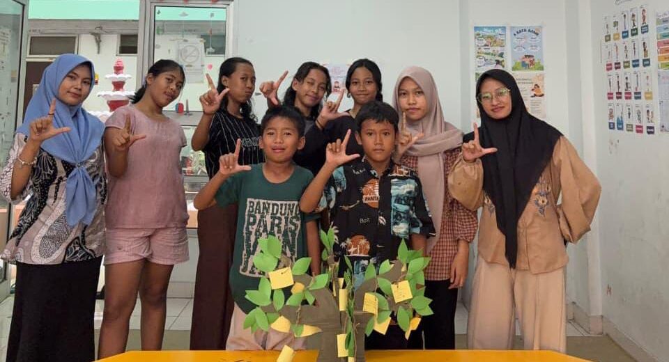 Serunya Membaca dan Bermain di Taman Baca Ceria, Hadirkan Kegiatan Literasi dan Kreativitas bagi Anak (istimewa/ surabayakabarmetro.id)
