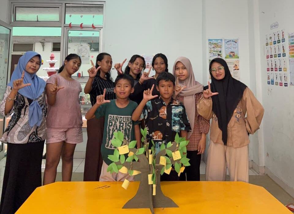 Serunya Membaca dan Bermain di Taman Baca Ceria, Hadirkan Kegiatan Literasi dan Kreativitas bagi Anak (istimewa/ surabayakabarmetro.id)