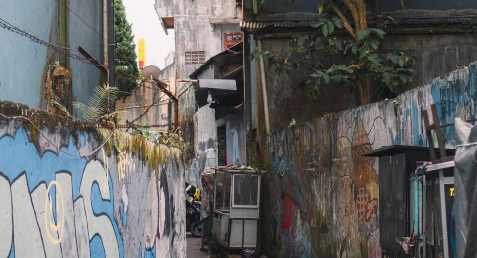 Surabaya yang Ngangenin, Belok ke Gang, Pulang ke Suasana yang Berbeda (pexels)