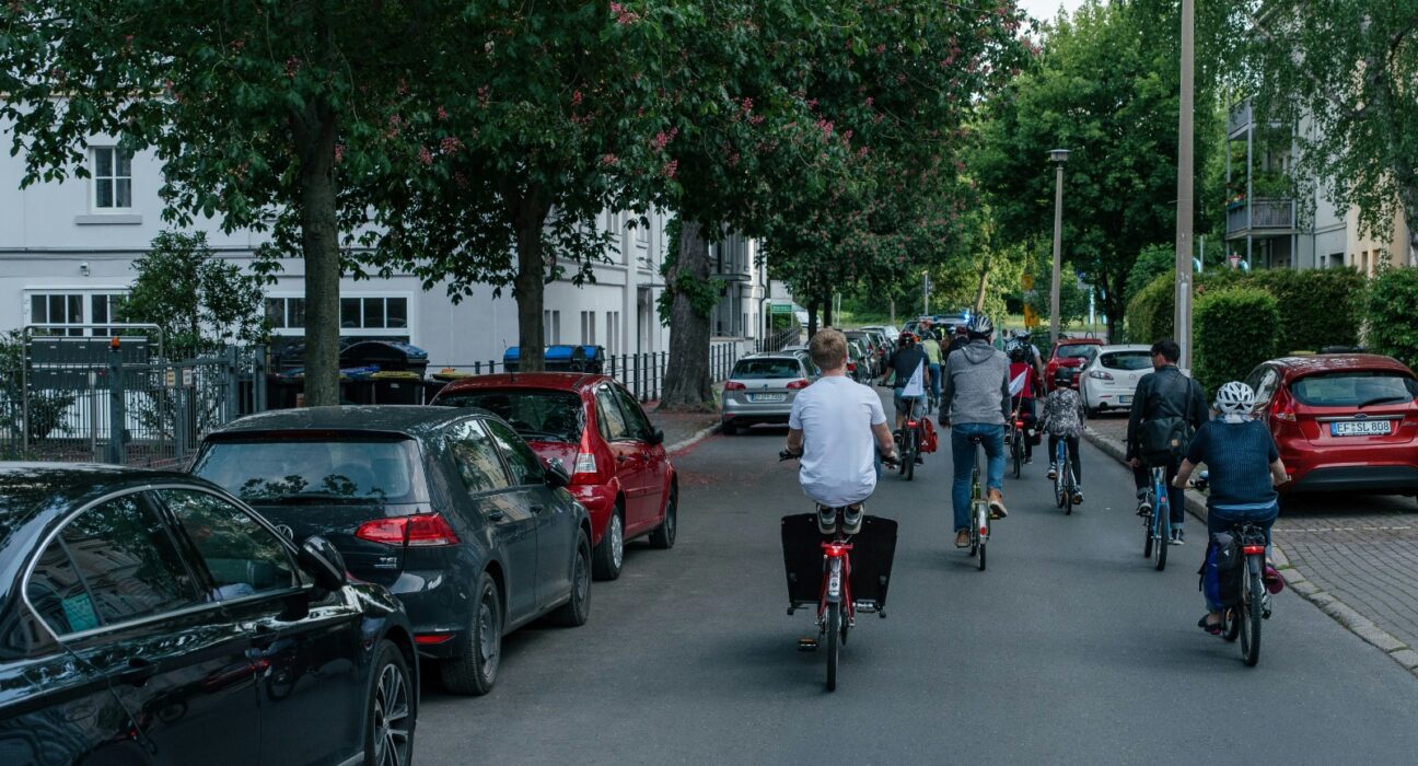 Jakarta Critical Mass da Video Viral Perselisihan Pesepeda vs Pemotor (Unsplash)